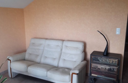 Severac-d'Aveyron Apartamento | Appartement Calme en Dernier Étage Avec Ascenseur