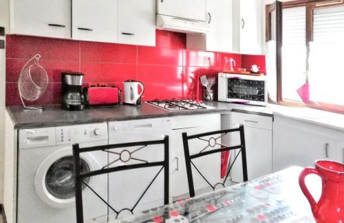 Villeneuve d'Aveyron Apartamento | Appartement charmant à Villeneuve avec jardin