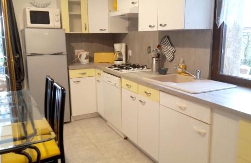 Villeneuve d'Aveyron Apartamento | Appartement cosy à Villeneuve avec jardin privé