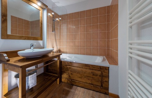 Abries Condominio | Appartement Calme + Cosy | Accès Piscine, Sauna