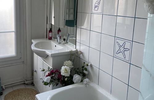 Bois-Colombes Apartamento | Appartement Calme 10 min de Paris