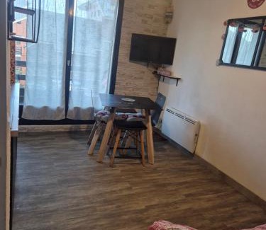 Risoul Apartamento | Appartement Centre Station Risoul 1850 pied des pistes LE VILLARET 2