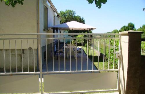 Breuillet Apartamento | Appartement charmant à Breuillet avec jardin spacieux