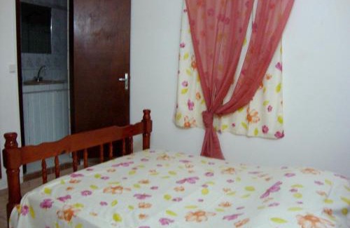 Port-Louis Apartamento | Appartement charmant à Port-Louis avec jardin clôturé