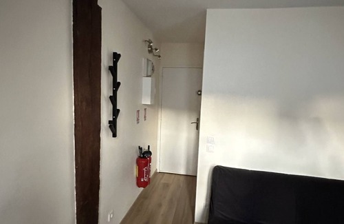 Chartres Apartamento | Vrbo Property