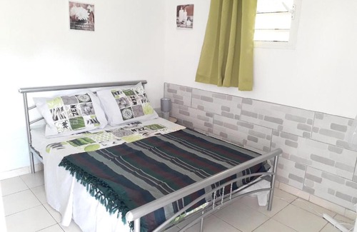 Saint-Joseph Apartamento | Appartement charmant à Saint-Joseph avec jardin et terrasse, 60 m²