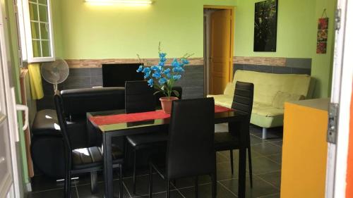 Sainte-Marie Apartamento | Appartement charmant à Sainte-Marie, 37 m² + piscine partagée
