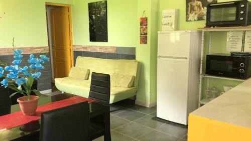 Sainte-Marie Apartamento | Appartement charmant à Sainte-Marie, 37 m² + piscine partagée