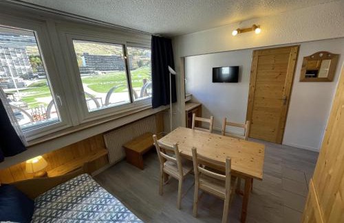 Les Menuires Apartamento | Appartement classique 2 pièces pour 4 personnes aux Menuires - FR-1-452-233