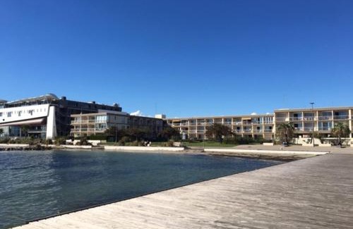 Balaruc-les-Bains Apartamento | Appartement climatisé avec jardin privé, proche des Thermes et de l'étang de Thau - FR-1-503-116