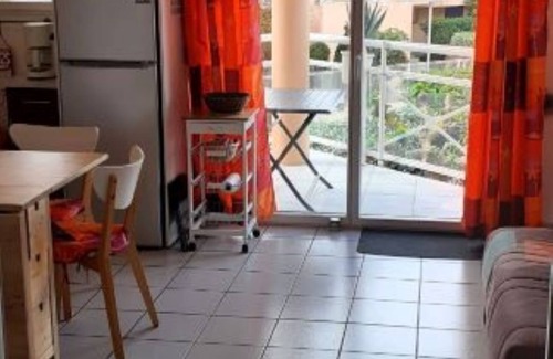 Valras-Plage Apartamento | Appartement Climatisé Face à la Plage Avec Piscine Surveillée