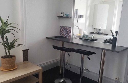 Poincare - Foch - Anatole France - Croix de Bourgogne Apartamento | Appartement Complet 45m² Proche Nancy Thermal