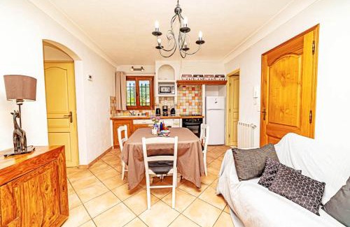 Le Bar-sur-Loup Apartamento | Appartement confortable au Bar-sur-Loup 40 m² avec jardin privatif