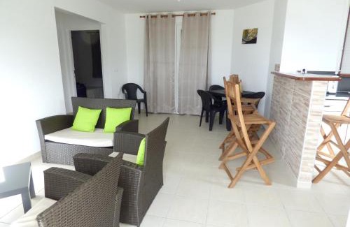 Trois-Ilets Apartamento | Appartement confortable aux Trois Îlets - 85 m² - Vue montagne