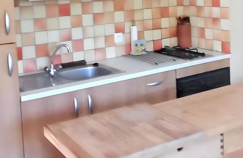 Giens Apartamento | Appartement confortable à Hyères avec terrasse