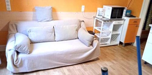 Neris-les-Bains Apartamento | Appartement cosy à Néris-les-Bains - 30 m² - Parking