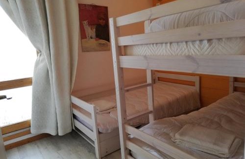 Plagne Villages Apartamento | Appartement cosy à Plagne Village avec accès direct aux pistes, terrasse exposée sud, animaux acceptés - FR-1-351-22