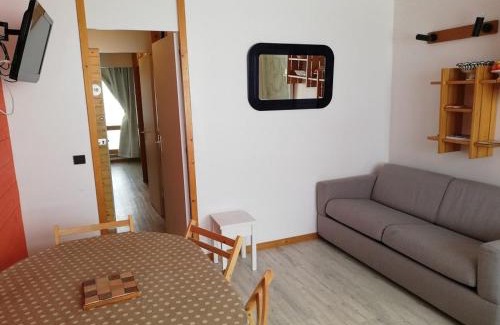 Plagne Villages Apartamento | Appartement cosy à Plagne Village avec accès direct aux pistes, terrasse exposée sud, animaux acceptés - FR-1-351-22
