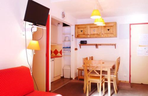 Bellentre Apartamento | Appartement cosy 2 pièces + cabine, ski-in/ski-out, balcon sud, rénové, 6 pers, Montchavin Les Coches - FR-1-329-15