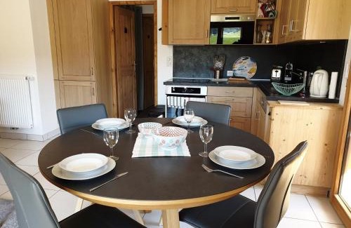 Les Gets Apartamento | Appartement Cosy 3 pièces avec Balcon, Garage et Wi-Fi - FR-1-598-40