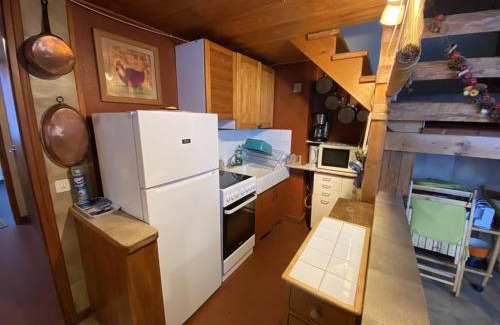 Cohennoz Apartamento | Appartement cosy 5 pers, balcon, pied des pistes, cœur de Cernix, parking sécurisé - FR-1-733-149