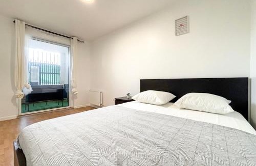 Saint-Denis Apartamento | Appartement Cosy avec Loggia et Parking privé
