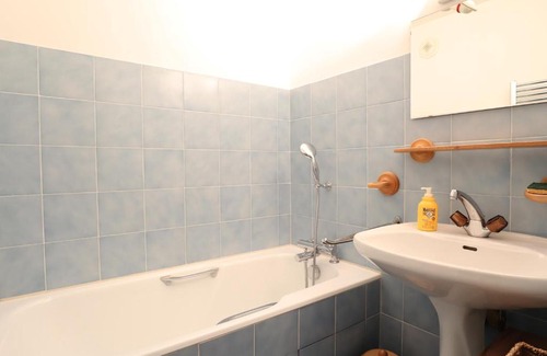 Les Gets Apartamento | Appartement cosy dans le centre du village, proche pistes et ESF, avec balcon et équipements complets - FR-1-623-286