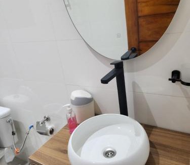 Cocody Apartamento | Appartement Cosy de 2 pièces à la Palmeraie - Résidence Sabyra