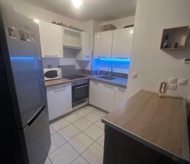 Monteux Apartamento | Appartement cosy en résidence