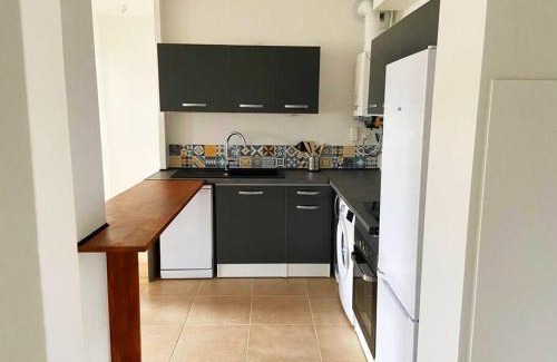 Rosny-sous-Bois Apartamento | Appartement Cosy et calme - face à la gare Rosny-sous-Bois - 20mn de Paris et Disneyland