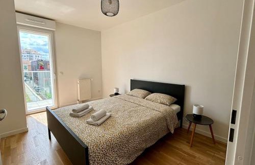 Rosny-sous-Bois Apartamento | Appartement Cosy et calme - face à la gare Rosny-sous-Bois - 20mn de Paris et Disneyland
