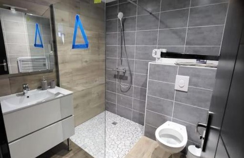 Centre Deux Apartamento | Appartement cosy spacieux 103