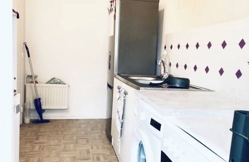 Bagneux Apartamento | Appartement Cozy With Private Balcony Kitchen Metro 4 Paris