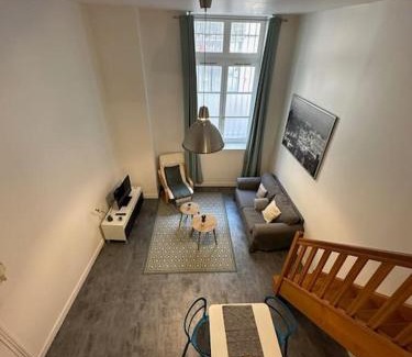 Quartier Vieux Marche-Cathedrale Apartamento | Appartement dans ancien Hôtel historique
