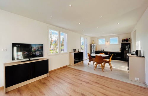 Albens Apartamento | Appartement Dans Maison Entre Lacs et Montagne