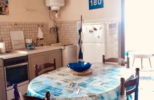 Grossa Casa | Appartement Dans un Village de Charme à 15 Minutes des Plages