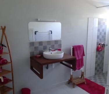 Remire Montjoly Apartamento | Appartement dans Villa avec jardin et piscine pour détente et évasion