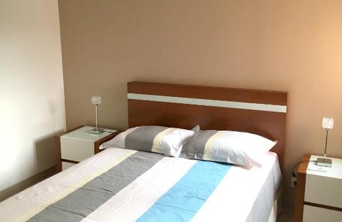Bagnolet Apartamento | Appartement de 2 chambres avec terrasse et wifi a Bagnolet