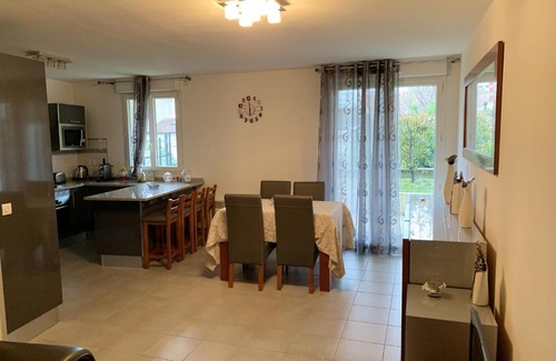 Bagnolet Apartamento | Appartement de 2 chambres avec terrasse et wifi a Bagnolet