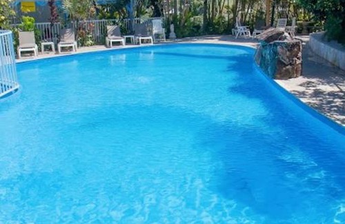 Bas Vent Apartamento | Appartement de 2 chambres a Deshaies a 300 m de la plage avec vue sur la mer piscine partagee et terrasse amenagee