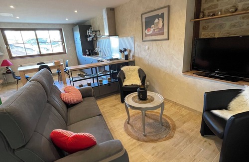Salavre Apartamento | Appartement de 68 m2 Dans Petit Village Tranquille, Idéal Pour Ballade et Vélo