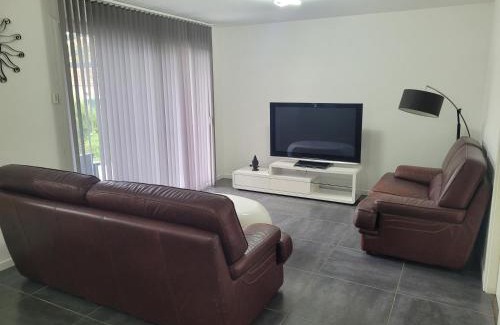 Charnecles Apartamento | Appartement de 70 m2 dans maison comptenporaine