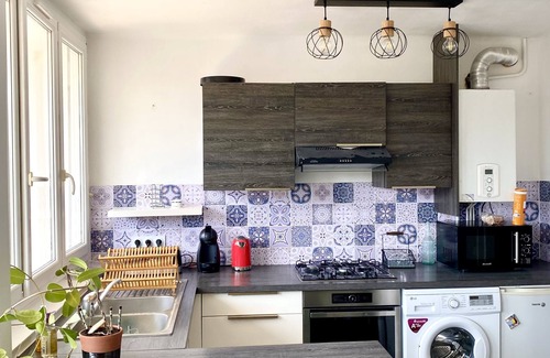 Lorient Apartamento | Appartement de Charme Entièrement Rénové Avec Balcon, au Coeur du Centre-ville !