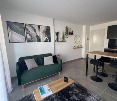 Solaro Apartamento | Appartement de la plage
