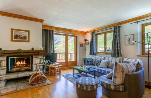 Val-d'Isere Apartamento | Appartement de standing 75m² avec Wifi, cheminée, balcon et garage - Val d’Isère (Le Praz) - FR-1-694-359