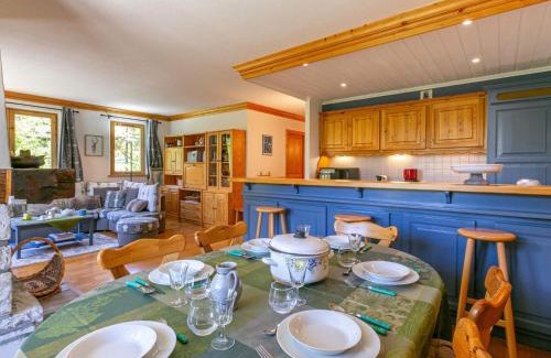 Val-d'Isere Apartamento | Appartement de standing 75m² avec Wifi, cheminée, balcon et garage - Val d’Isère (Le Praz) - FR-1-694-359