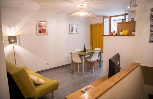 Nimes City Centre Apartamento | Appartement Denim