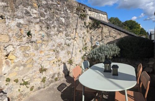 Chinon Apartamento | Appartement des hirondelles , au pied du château