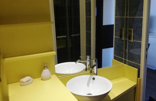 Tarbes Apartamento | APPARTEMENT DESIGN AU CENTRE AVEC BALCON