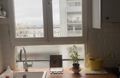 Combat Apartamento | Appartement Deux Pièces Cuisine Très Bien Situé sur une Butte Très Calme